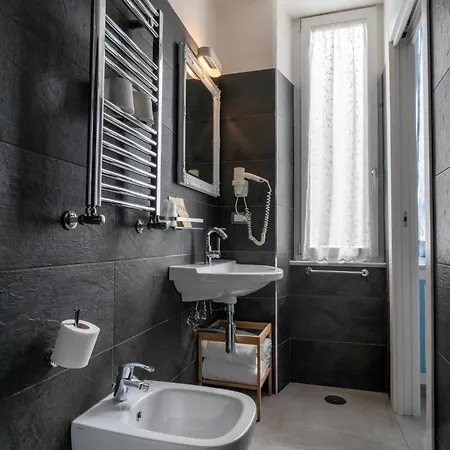 招待所 泰瑞莎客房和套房旅馆 斯培西亚