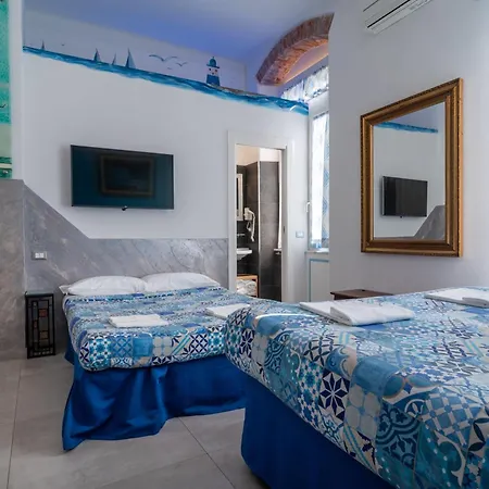 招待所 泰瑞莎客房和套房旅馆 4*