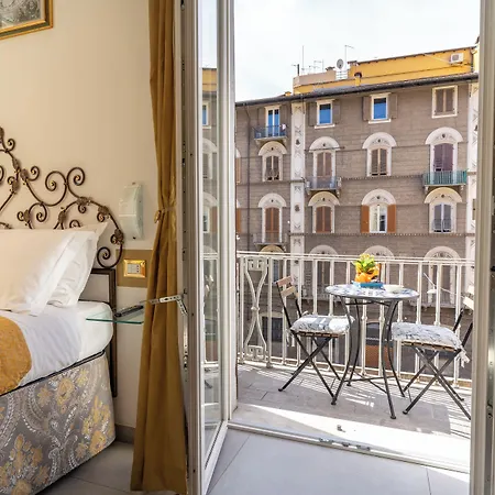 泰瑞莎客房和套房旅馆 4* 斯培西亚